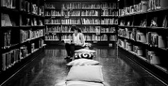 bookstore b and w